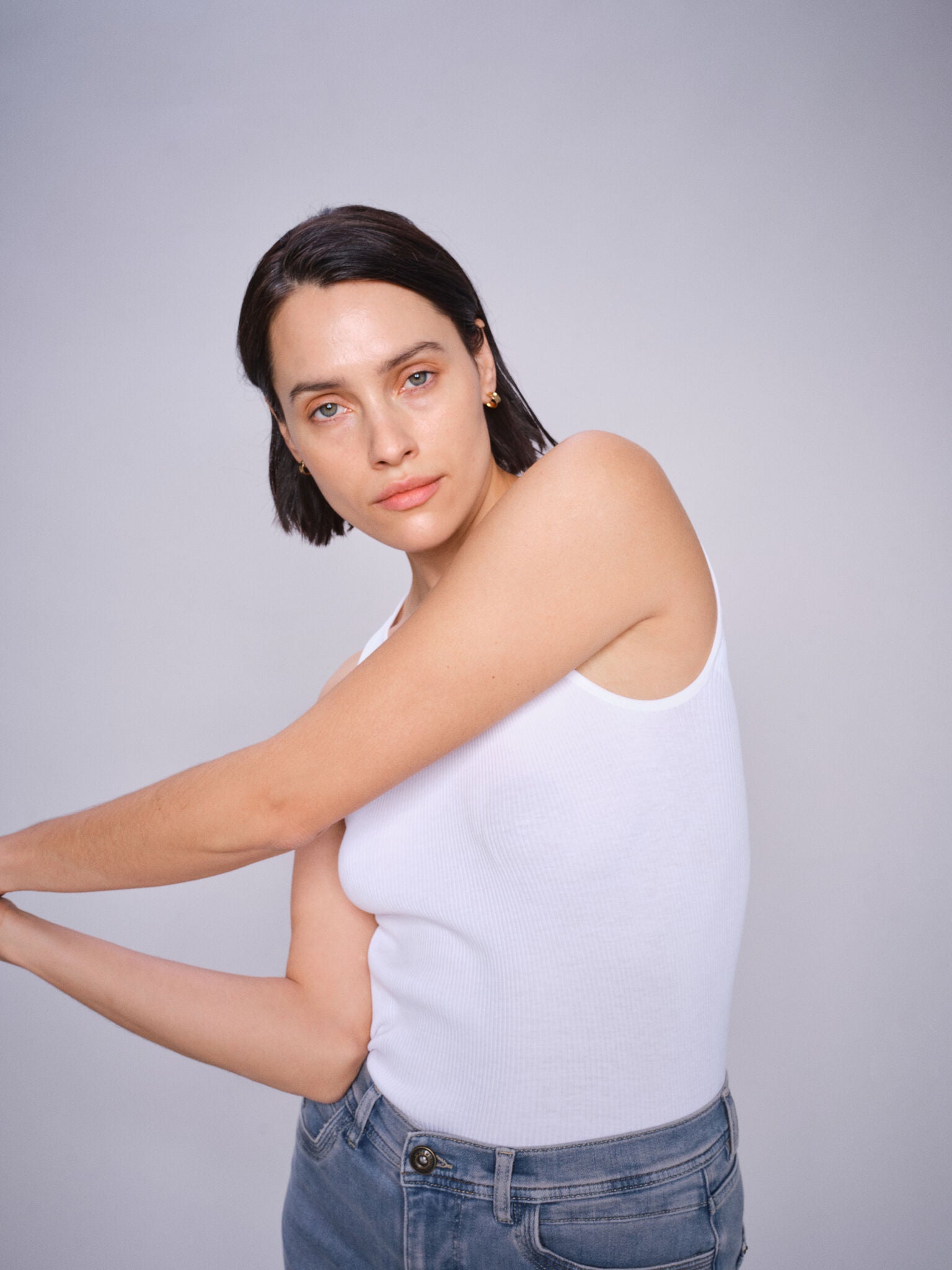 Modelshot / White / Detail
